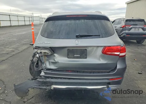 2017 Mercedes-Benz Glc 300 z USA, uszkodzony, nr VIN WDC0G4JB6HV007286